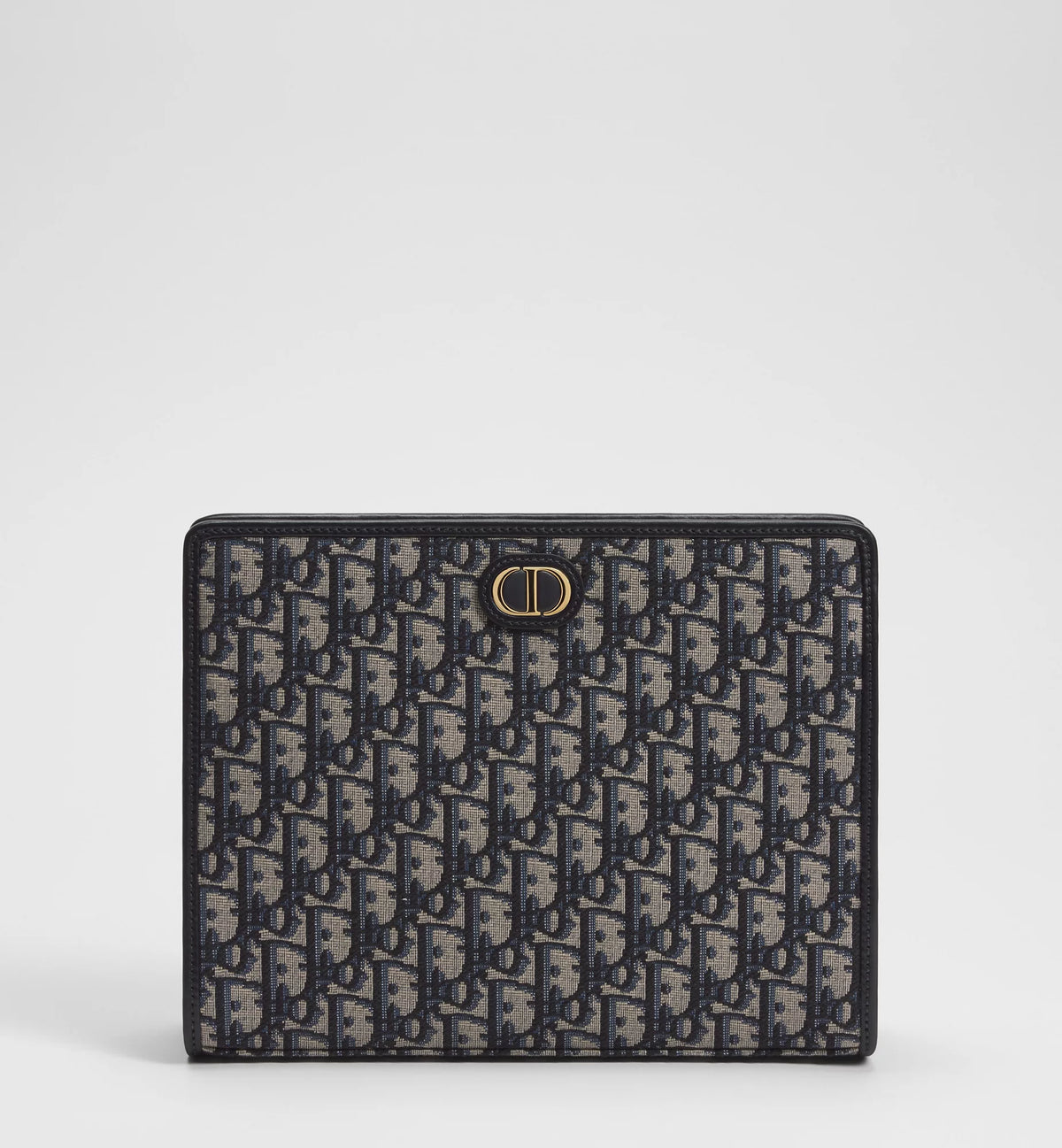 Dior – Pochette 30 Montaigne